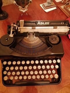 Печатная пишущая машинка