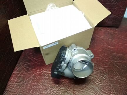 Новая Дроссельная заслонка Mercedes W203 M271