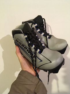 Лыжные ботинки 35 размера