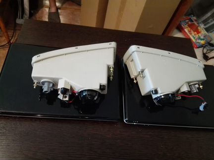 Lexus LX470 фара противотуманная левая правая