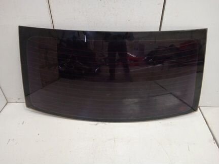 Стекло заднее Kia Rio 2 1.4 2005