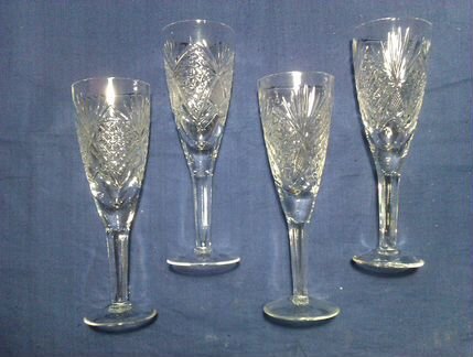 Бокалы хрустальные