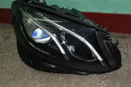 Фара мерседес 213 правая