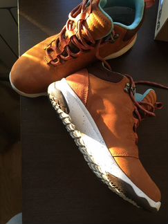 Новые кроссовки Teva 37