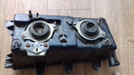 Фара правая на Nissan Skyline кузов R30