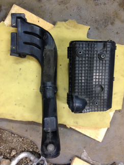 Корпус воздушного фильтра Mitsubishi Pajero 4