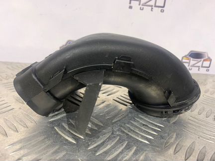 Воздуховод Volvo C30 1 2.4 2008