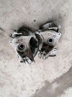 Поворотный кулак передний Фольксваген Пассат Б6