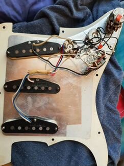 Звучки Fender Stratocaster из 90-х, продажа/обмен