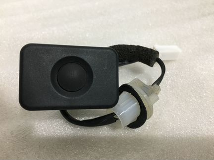 Кнопка бесключевого доступа багажника Mazda CX5