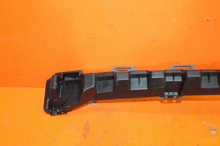 Кронштейн бампера передний Mercedes C-Class W204