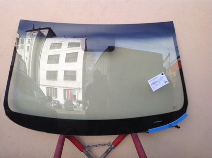 KIA sorento 12- лобовое стекло