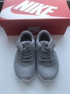 Кроссовки Nike 27 размера