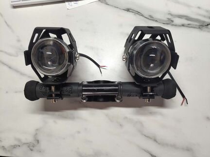 Фары 12-80 Вольт с кронштейном