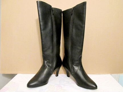 Продам новые женские сапоги (натуральн. кожа) 25/8