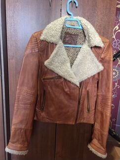 Кожаная натур.куртка ф.bershka