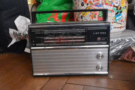 Телевизор ввк с двд.ЖК