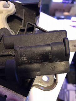 Замок багажника Ауди а4 2008г