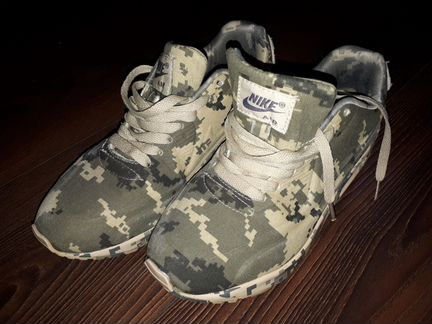 Кроссовки Nike
