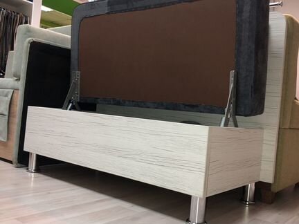 Компактный диван с ящиком для хранения