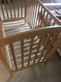 Кроватка детская