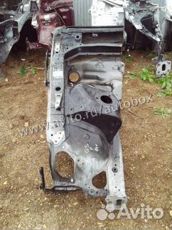 Передняя правая четверть Lexus GS