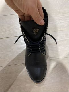 Кожаные ботинки