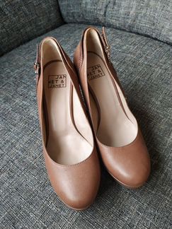 Новые бежевые кожаные туфли Janet & Janet Италия