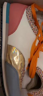 Кроссовки Guess женские