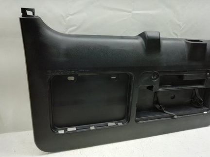 Обшивка крышки багажника Toyota Land Cruiser Prado