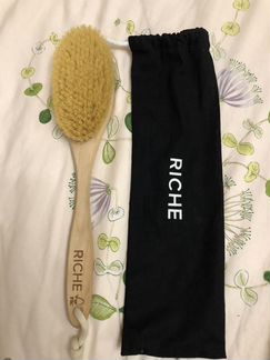 Щётка для сухого массажа riche