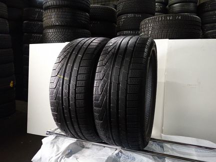 245 30 19 Pirelli Winter 240 Sottozero Serie II d