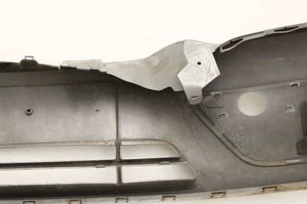 Бампер передний Ford Focus 2004-2008 серебро