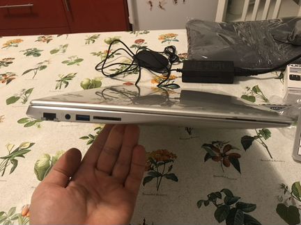 Ноутбук 15,6 дюймов. i5 5257 4K 16gb/1tb