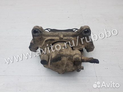 Суппорт передний правый Audi A4 B8 cdnb 2011