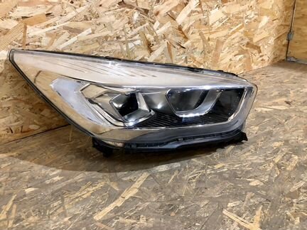 Фара правая Ford Kuga 2 галоген