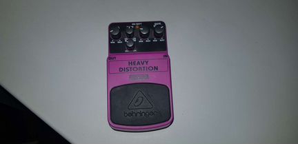 Педаль эффектов Behringer Heavy Distortion HD300