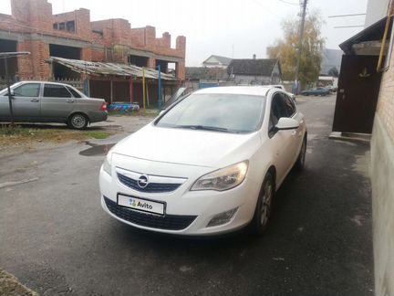 Opel Astra 1.4 МТ, 2011, 140 000 км