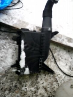 Корпус воздушного фильтра Мерседес Вито