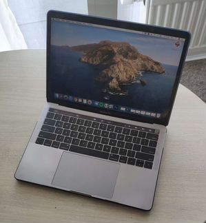 Apple MacBook Pro 13 inch mid 2019 256gb space gre