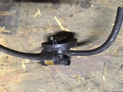 Додж Стратус клапан егр электрический 2,4