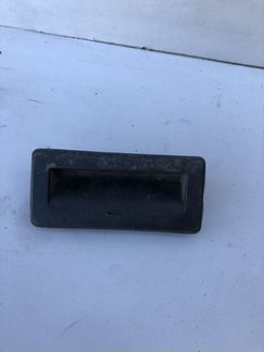 Кнопка открывания багажника на Шкоду Октавиа