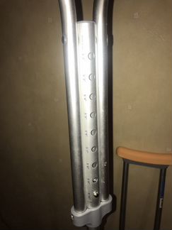 Костыли подмышечные (почти новые)