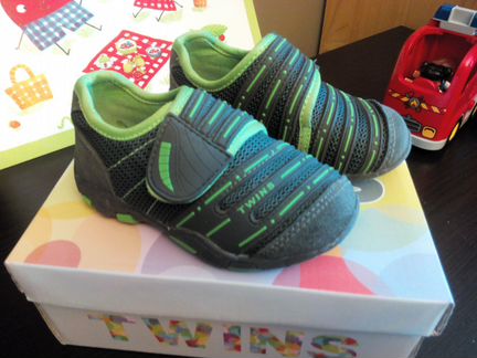 Кроссовки Twins