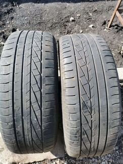 Goodyear Aquatred 215/60 R16