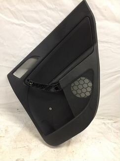 Обшивка двери задняя правая Шкода Йети