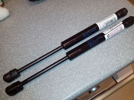 Амортизатор багажника