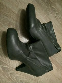 Сапоги ботильоны Zara