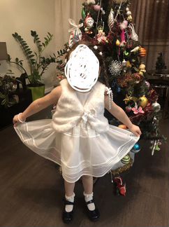 Платье с муфтой 92