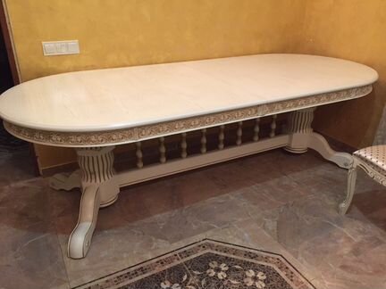 Продам стол и стулья